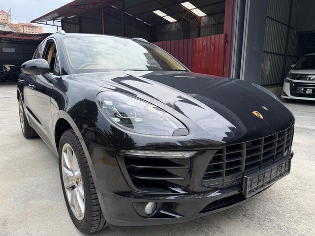 2016 Porsche MACAN F/SVR Porsche Warranty Til 2027 - 1