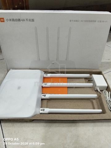 HUAWEI B525 Dan MI ROUTER 4A  - photo 5 of 6