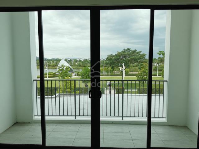 Flamingo lake view Ashton Ecoworld Eco Horizon 2 Storey Terrace House 1