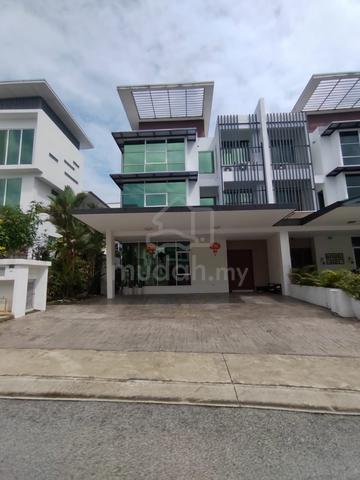 Jacaranda Garden Residence 1