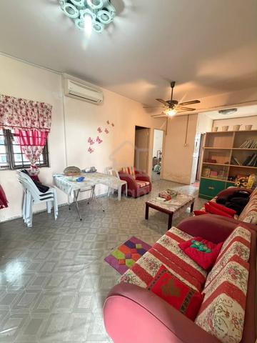 Kangkar Pulai Flat (Pangsapuri Nuri) 1