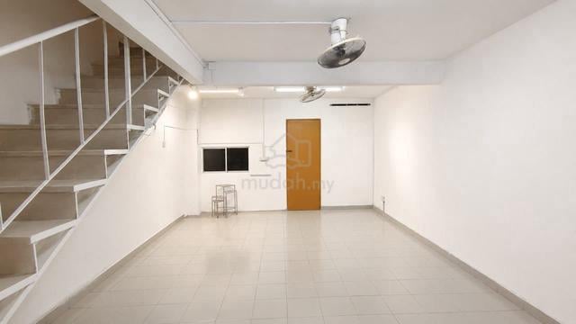 2.5 Storey TAMAN SRI KEPONG BARU, Actual, Freehold, FULLY RENOVATED 1