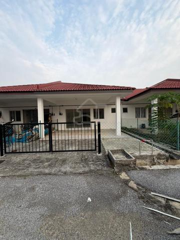 3R2B Renovated Terrace House @ Tanjung Rambutan 1