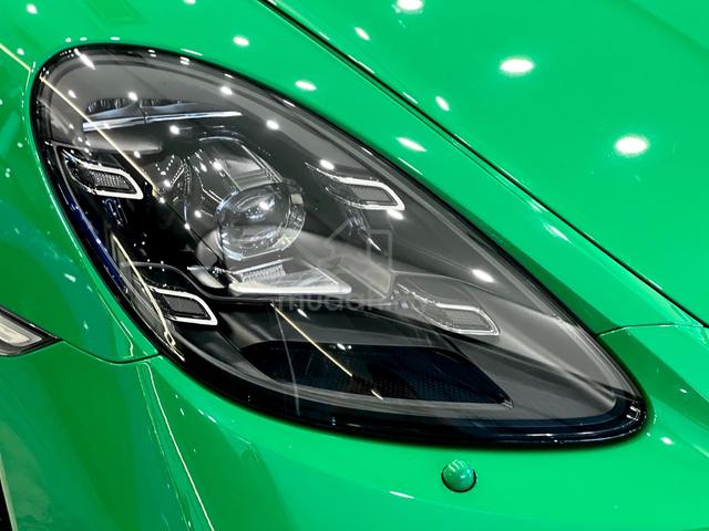 2022 Porsche 718 Boxster S 2.5 - 5