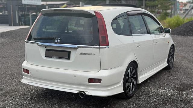 2002 Honda STREAM 2.0 iV (A) - 4