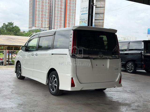 2021 Toyota NOAH 2.0 SI (A)/FREE 8 YRS WARRANTY - 4