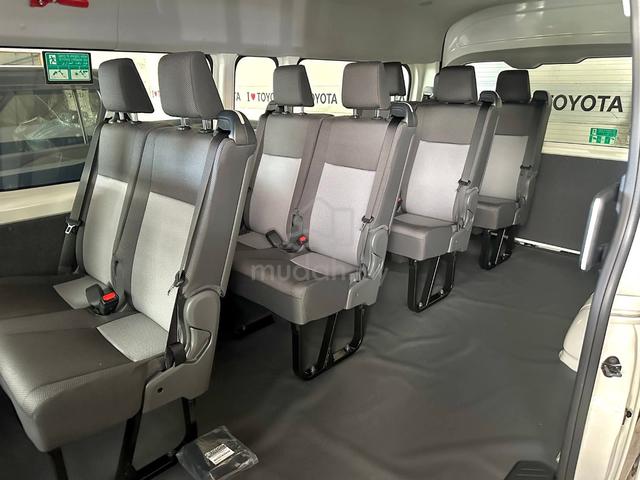 2026 NEW Toyota HIACE 2.8 SLWB WINDOW VAN SIBU - 4