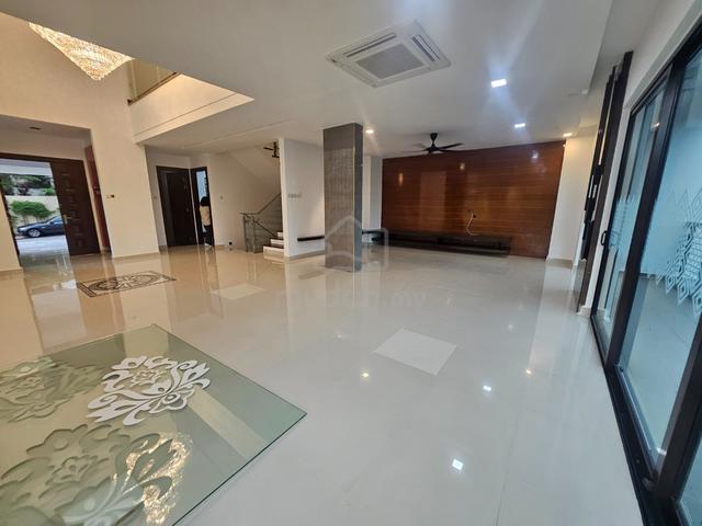 For Rent CORNER LOT Amberhill @ Taman Melawati KL Semi FURNISHED 1