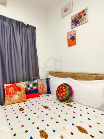 MASTER ROOM IN Razak City Residence 1