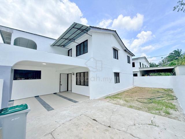 Jalan 36, Taman Kluang Barat, Kluang, Double Storey Low Cost 1