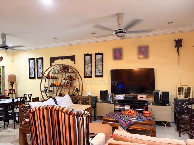 Renovated 2.5 storey House @ Puteri 8, Bandar Puteri Puchong 1