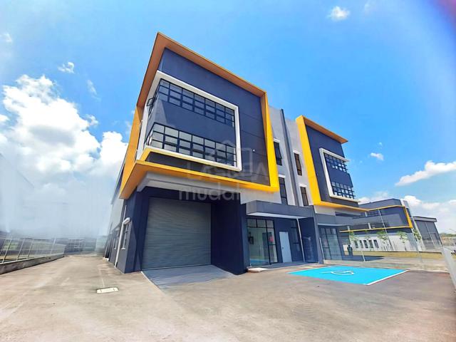 3 Storey Corner Lot Semi-D Factory in Xme Business Park Nilai 1