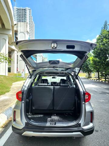 CLEAR STOCK 🔥 Honda BR-V 1.5 V FULOAN 7 SEATS MPV - 5