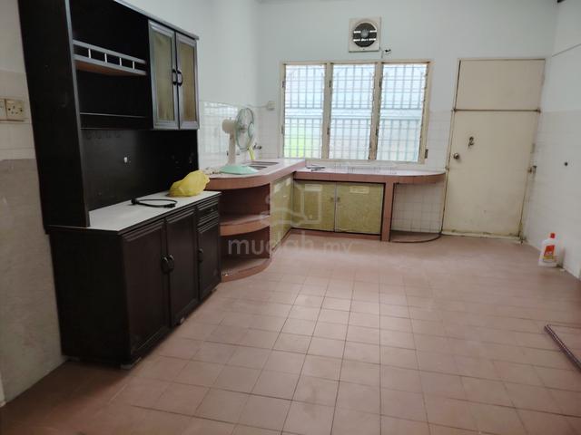 "Two Storey Terrace House Tmn Universiti Indah Seri Kembangan Selangor 1