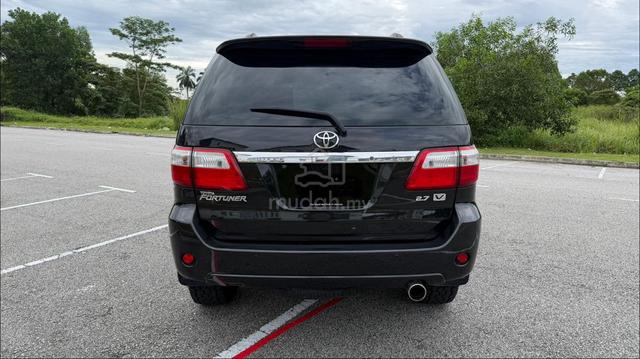 2009 Toyota FORTUNER 2.7 V FACELIFT (A) - 4