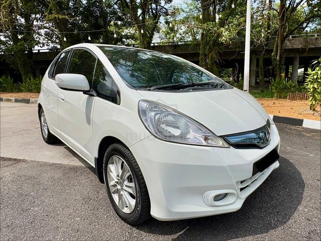2013 Honda JAZZ 1.3 (HYBRID) FACELIFT (A) - 3