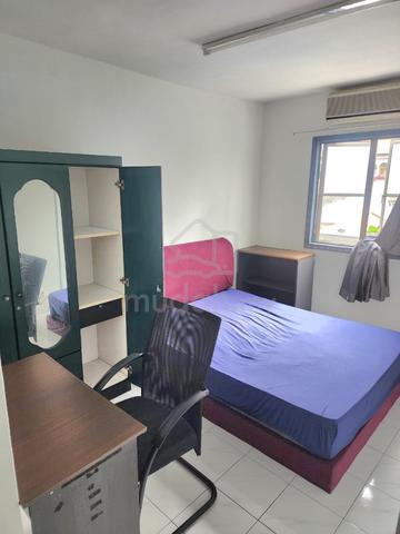 Middle Room at Pantai Hillpark Phase 2 (Ready To Move) 1