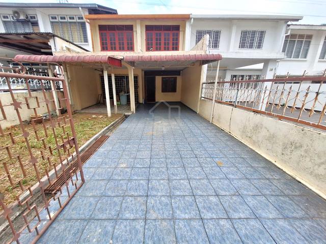 2 Storey House near LRT Taman Jaya Petaling Jaya Section 10 (Cheapest) 1