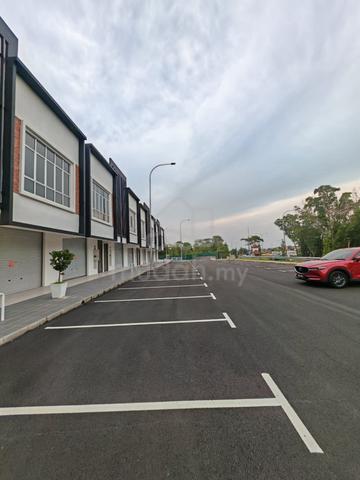Vista Ria Facing Mainroad Double Storey Shop 1
