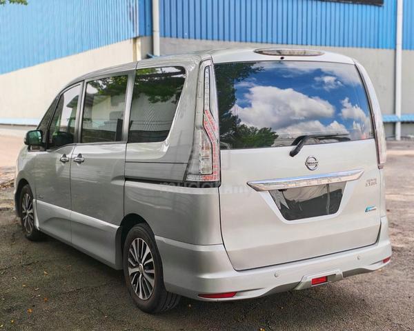 2017 Nissan SERENA 2.0 S-HYBRID HIGHWAY STAR - 4