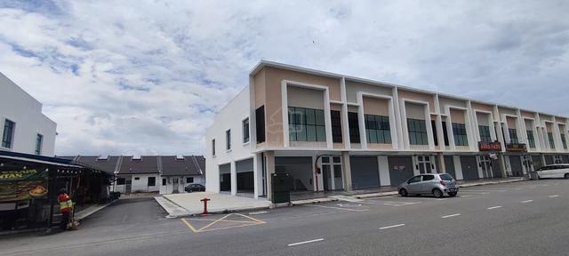 ENDLOT WITH LAND Double Storey Shoplot Botanik Parkland Jasin Bemban 1