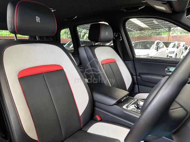 2020 Rolls Royce Cullinan 6.75 V12 Black Badge Est - 4