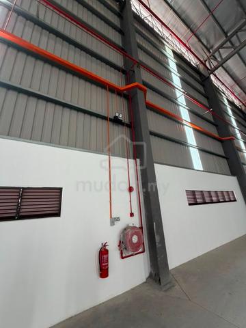 Warehouse at Kawasan Perindustrian Kota Puteri, Selangor 1