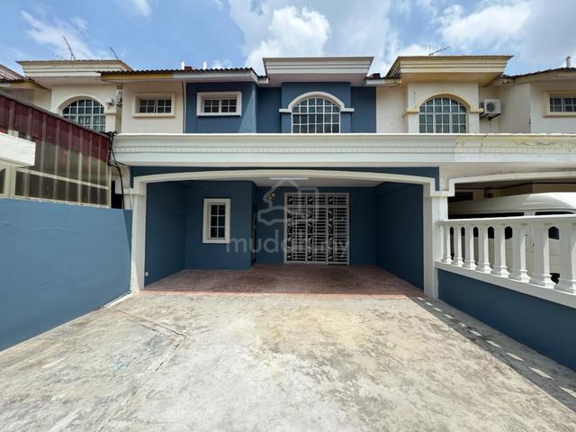2-storey Terraced House for sale Taman Sri Sentosa Pekan Nanas 1