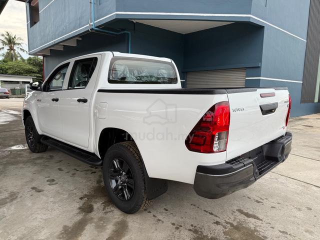 FULL LOAN PROMO BESAR TOYOTA HILUX 2.4 E Auto - 2
