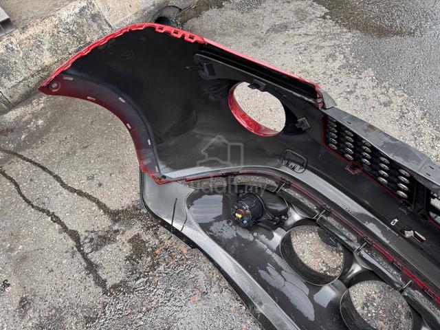 No 29-10-6 Nissan Juke Front Bumper Japan - photo 6 of 6