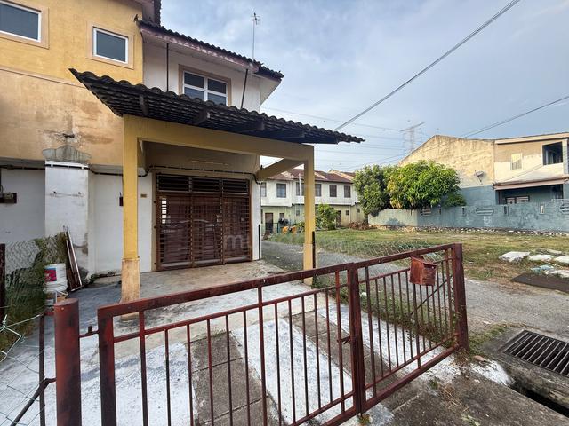 FREEHOLD OPEN!! Double Storey Terrace END LOT Bandar Springhill 1