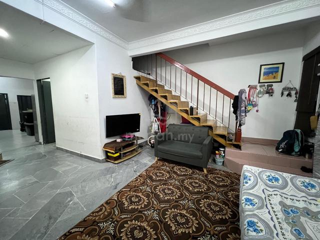 Jalan Tiong, Bandar Puchong Jaya (2 Storey 15x55sf) 1