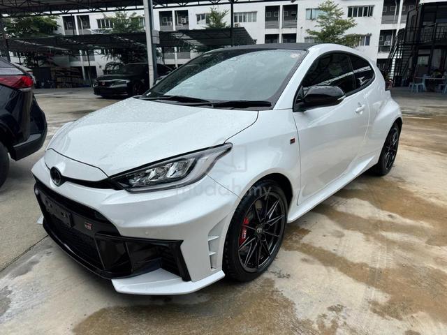 2025 Toyota GR YARIS 1.6 RZ HP AUTO 2K MILEAGE - 2