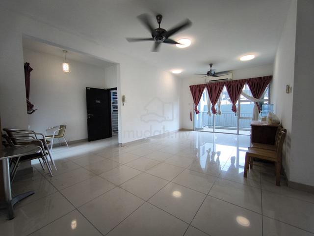 D'Rich Executive Suites 1