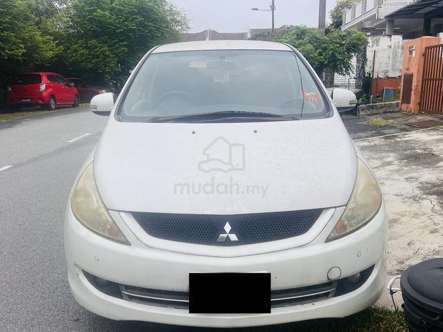 2010 Mitsubishi GRANDIS 2.4 MIVEC ENHANCED (A) - 1