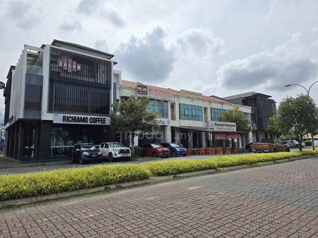 Alamesra plaza  2 storey shoplot -JF 1