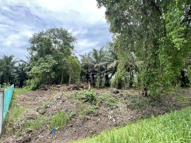 Tanah Lot Banglo Murah RPT Batu 7 Lekir 1