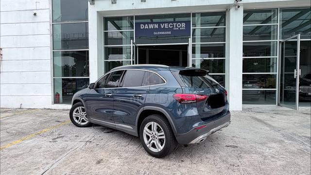 2022 Mercedes Benz GLA200 Mil 28K Km - 2