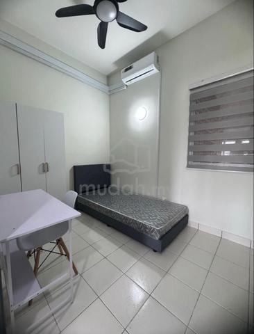 Small room 1