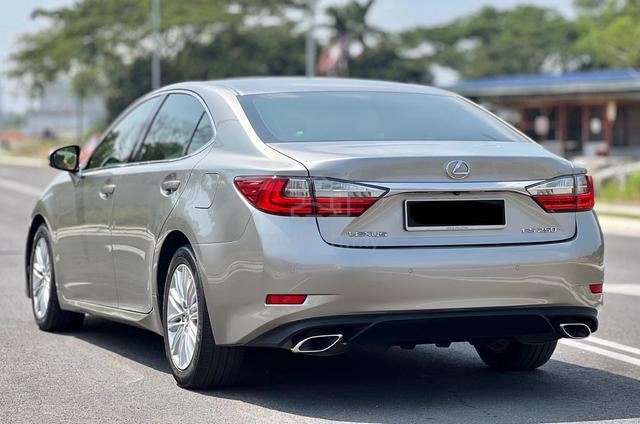 2016 Lexus ES250 2.5 PREMIUM FACELIFT (A) - 3