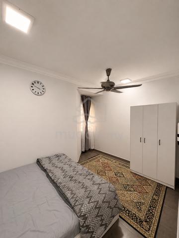 Middle Room Fully Furnished & Wifi - Apartment Kelisa Ria 1