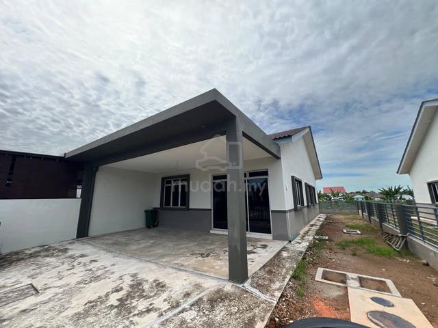 (4 Rooms) Single Storey Semi-D Taman Srikandi Telok Panglima Garang 1