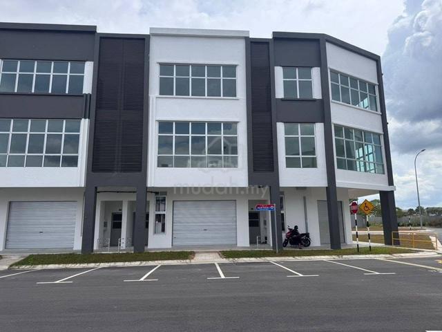 3 Storey Shoplot @ Summit Commercial Hub, Gelang Patah Johor 1