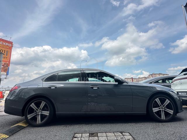 2025 Mercedes Benz C200 1.5 AVANTGARDE (A) - 4