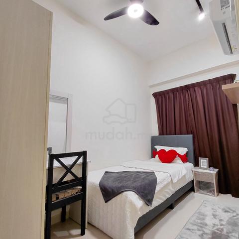 Walking 3mins to MRT Putrajaya and MRT Kajang Line KTM Room for Rent 1