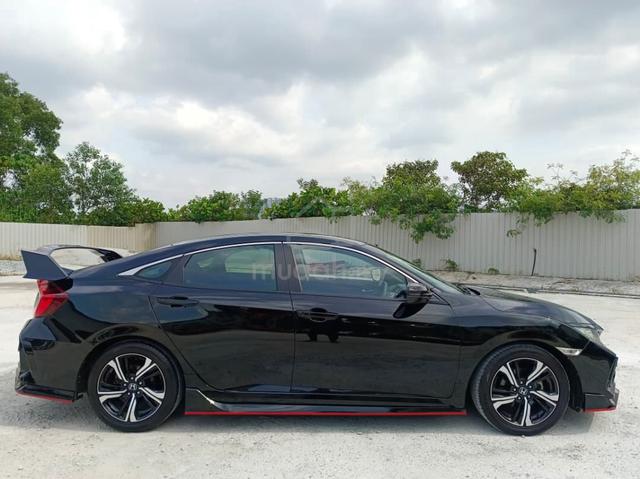 2016 Honda CIVIC 1.5 TC|BlackRedInterior|FULLOAN - 5