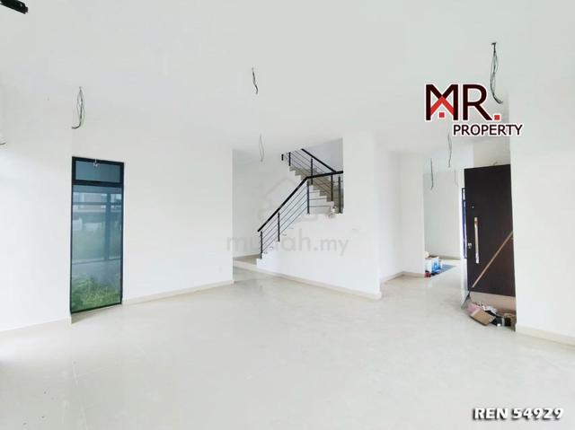 CORNER LOT Double Storey Bungalow Cinta Sayang Resort Villa FOR SALE 1