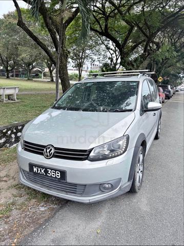 2012 Volkswagen CROSS TOURAN 1.4 TSI (A) - 1