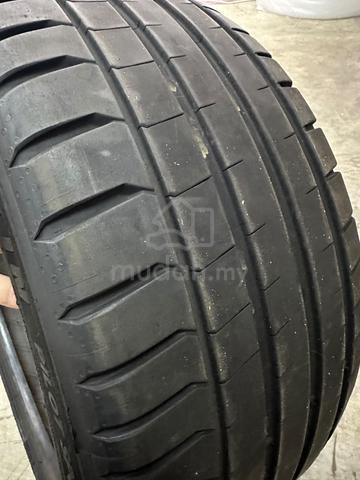 Michelin Pilot Sport 5 245 40 18 - photo 3 of 4