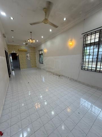 Jalan Badik / Puteri Wangsa / Single Storey / Low Deposit 1